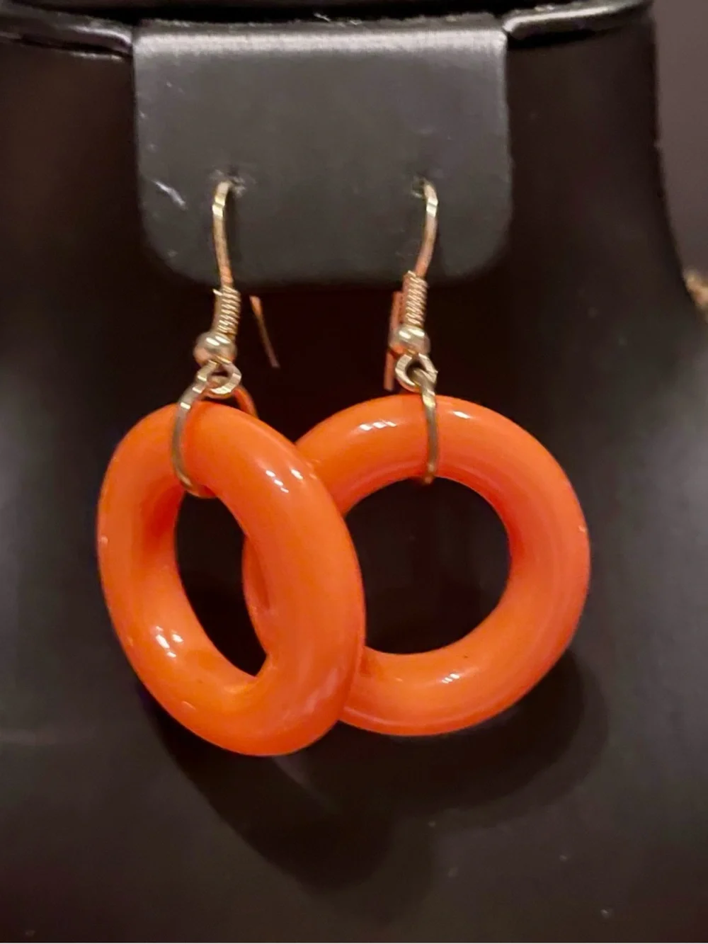 Bold Orange Resin Circle Necklace & Earring Set - Picture 4 of 6